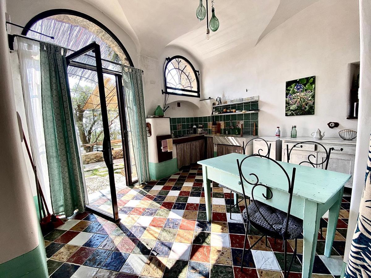 Casa Vacanze A Lea L'Ua ฟีนาเลลีกูเร ภายนอก รูปภาพ