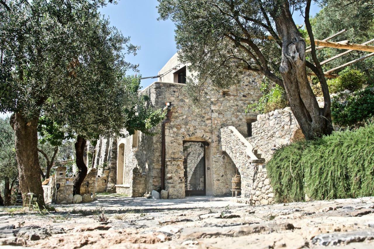 Casa Vacanze A Lea L'Ua ฟีนาเลลีกูเร ภายนอก รูปภาพ